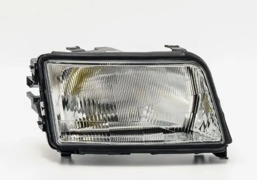 Фара для Audi 100/45 правая, штатная Фара для Audi 100/45 правая, штатная