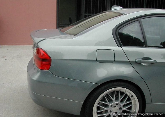 Спойлер крышки багажника для BMW E90. М-пакет стиль.