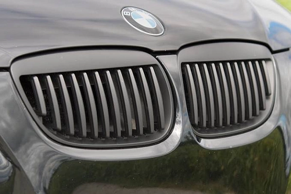Решетки радиатора для BMW E92. Черные