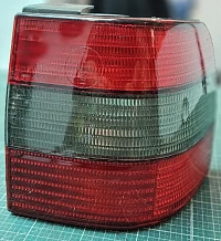 Фонарь задний для VW Passat B4. Угловой. Правый. Тонированный. Седан