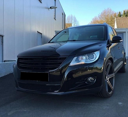 Решетка радиатора для VW Tiguan 2007-2011. Черная
