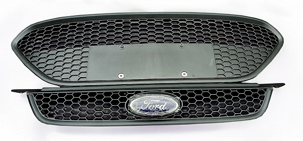 Решетки радиатора и бампера Ford Focus 2+