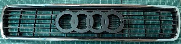 Решетка радиатора для Audi 80 B4. Штатная