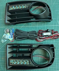 Решетки в бампер (под ПТФ) с яркими огнями для VW Golf 5, Jetta 5