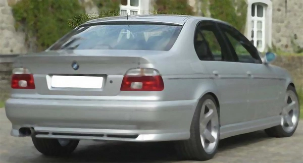 Козырек на заднее стекло для BMW E39, AC Schnitzer стиль. Козырек на заднее стекло для BMW E39, AC Schnitzer стиль.