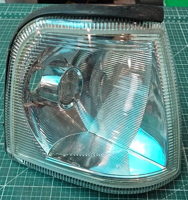 Фонарь поворота для Audi 100/44. Правый Прозрачный Фонарь поворота для Audi 100/44. Правый Прозрачный