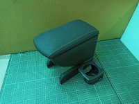 Подлокотник VW Golf 4