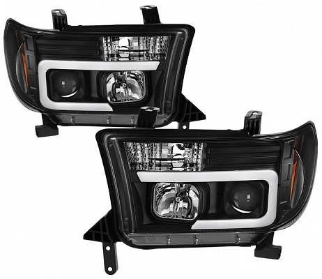 Комплект фар для Toyota Tundra 2007-13, Sequoia 2008-. Черные, стиль газоразрядной трубки